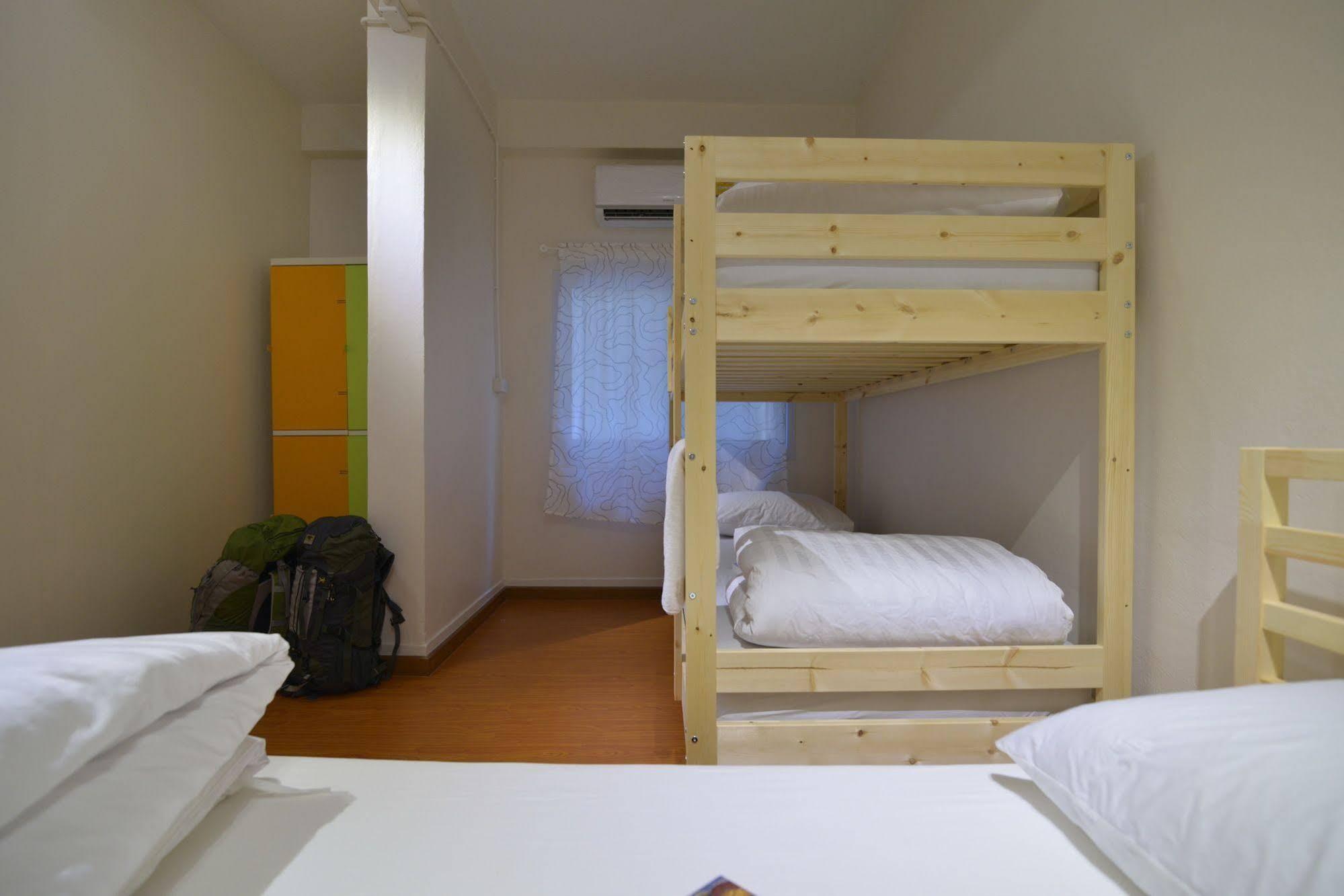 Panpan Hostel Bangkok Exterior photo